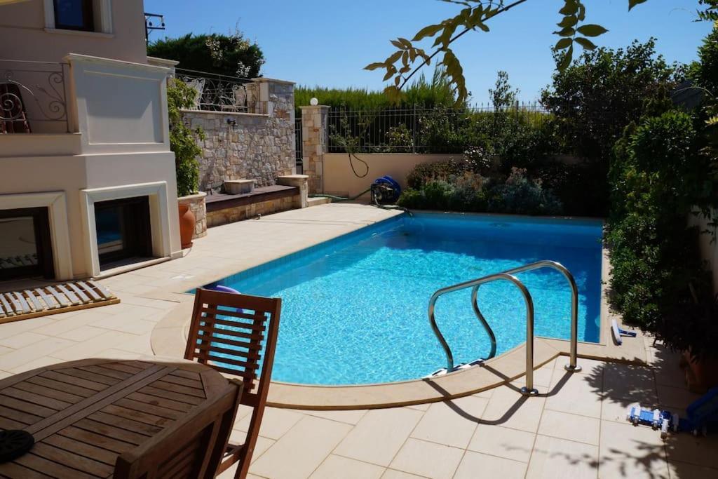 Apartment With A Garden, Bbq, Swimming Pool And Jacuzzi Dhrafi Exterior photo